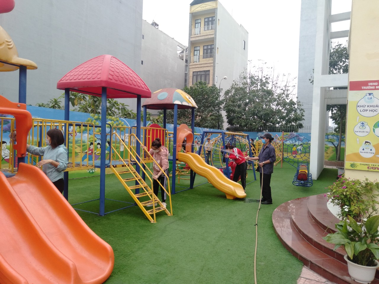 Trường Mầm non Kim Đồng trong công tác chuẩn bị đón trẻ quay trở lại trường sau khi nghỉ tránh dịch Covid 19